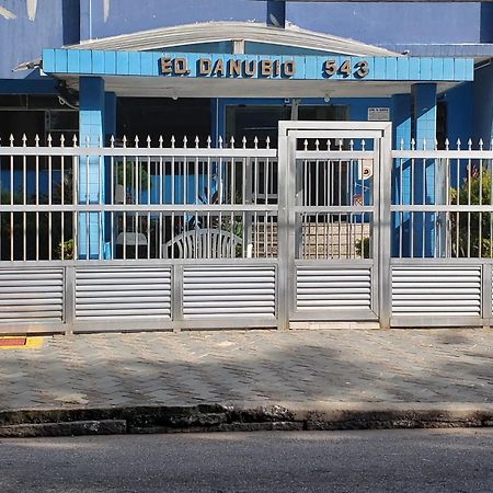 Apto Aconchegante Sao Vicente Perto Da Praia Luaran gambar